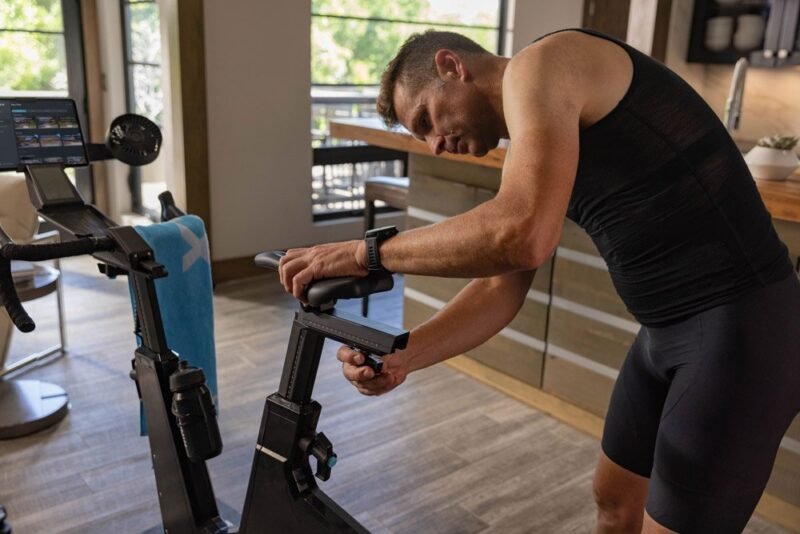 Garmin Tacx® NEO Bike Plus Heimtrainer – Bild 11