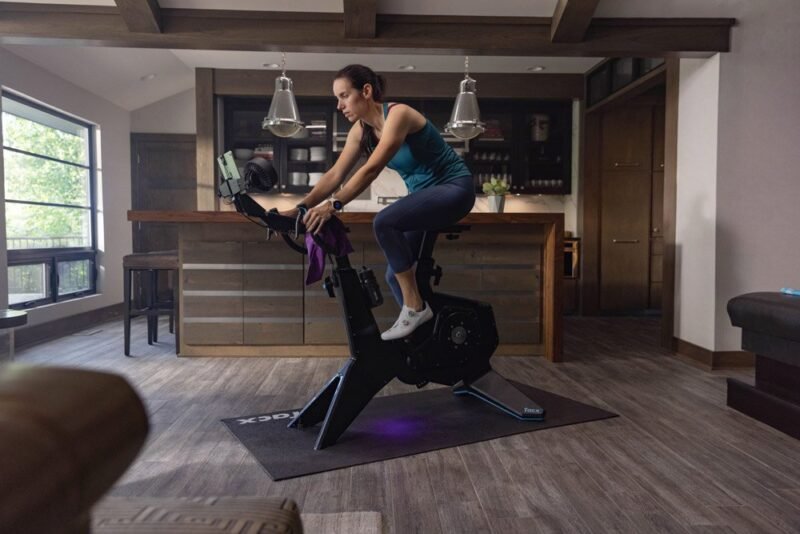 Garmin Tacx® NEO Bike Plus Heimtrainer – Bild 9